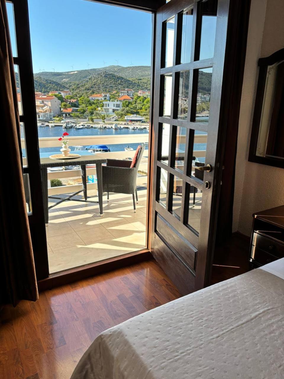 Villa Samac Seget Vranjica Exterior foto
